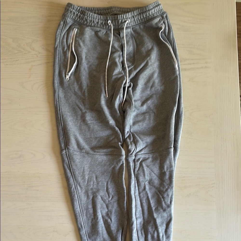 American Eagle Gray Sweatpants with Elastic Waistband